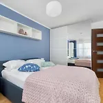 Apartment Modern In With Air Conditioning By Renters *