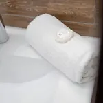 Modern In With Air Conditioning By Renters *