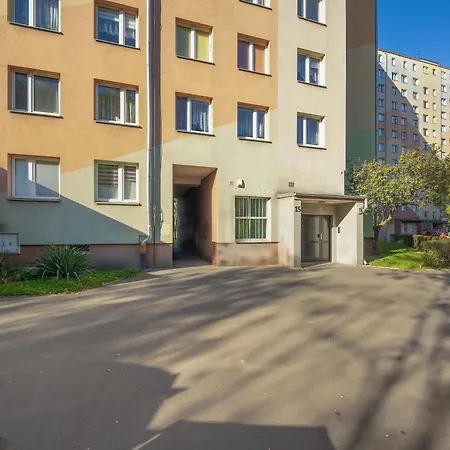 Modern In With Air Conditioning By Renters Appartement Wrocław